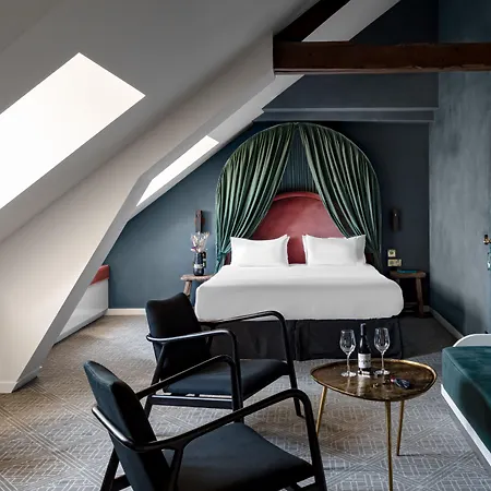Отель Grands Boulevards Experimental 4*