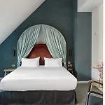Grands Boulevards Experimental Hotel