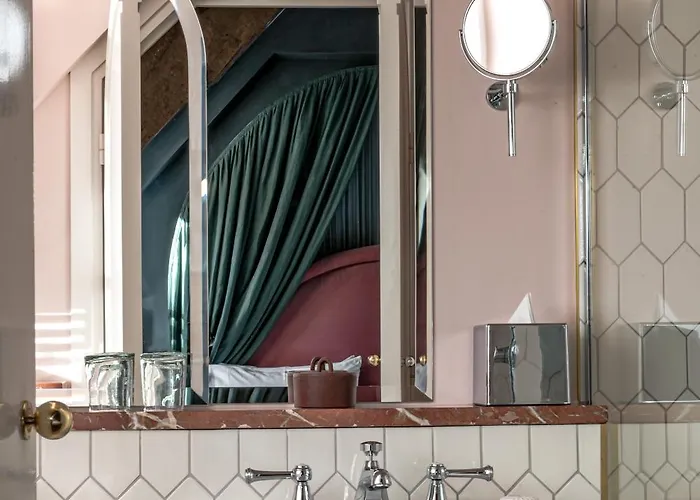 Grands Boulevards Experimental Hotel Paris