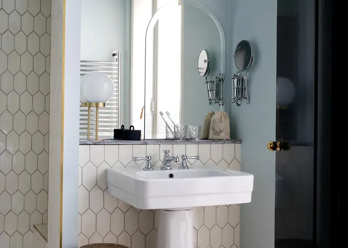 Grands Boulevards Experimental Hotel 4*