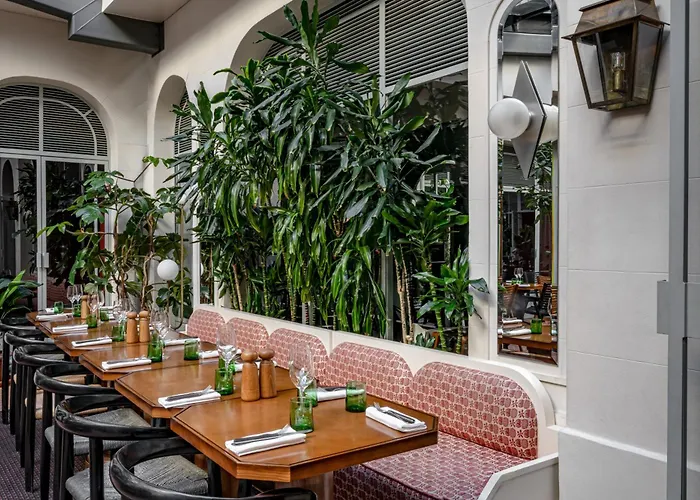 Grands Boulevards Experimental Hotel